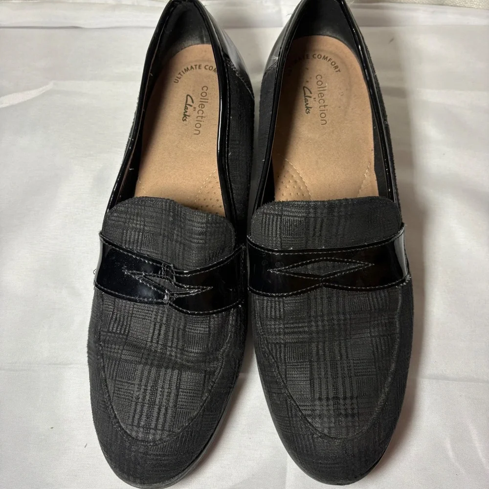Clarks Trish Rose Black Plaid Plaid Patent Trim Comfort Penny Loafers Women's 10